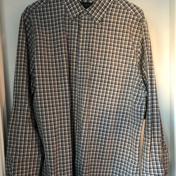 Banana Republic Plaid Button Down Shirt - Picture 4 of 4